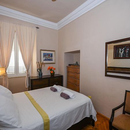 Large Three Bedroom, Center Of Old Town Dubrownik Zewnętrze zdjęcie